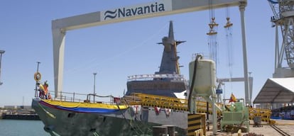 Un patrullero oce&aacute;nico construido por Navantia en los astilleros de Puerto Real.