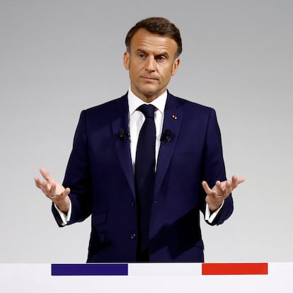 French President Emmanuel Macron gestures during a press conference about the priorities of his Renaissance party and its allies ahead of the early legislative elections in Paris, France, June 12, 2024. REUTERS/Stephane Mahe