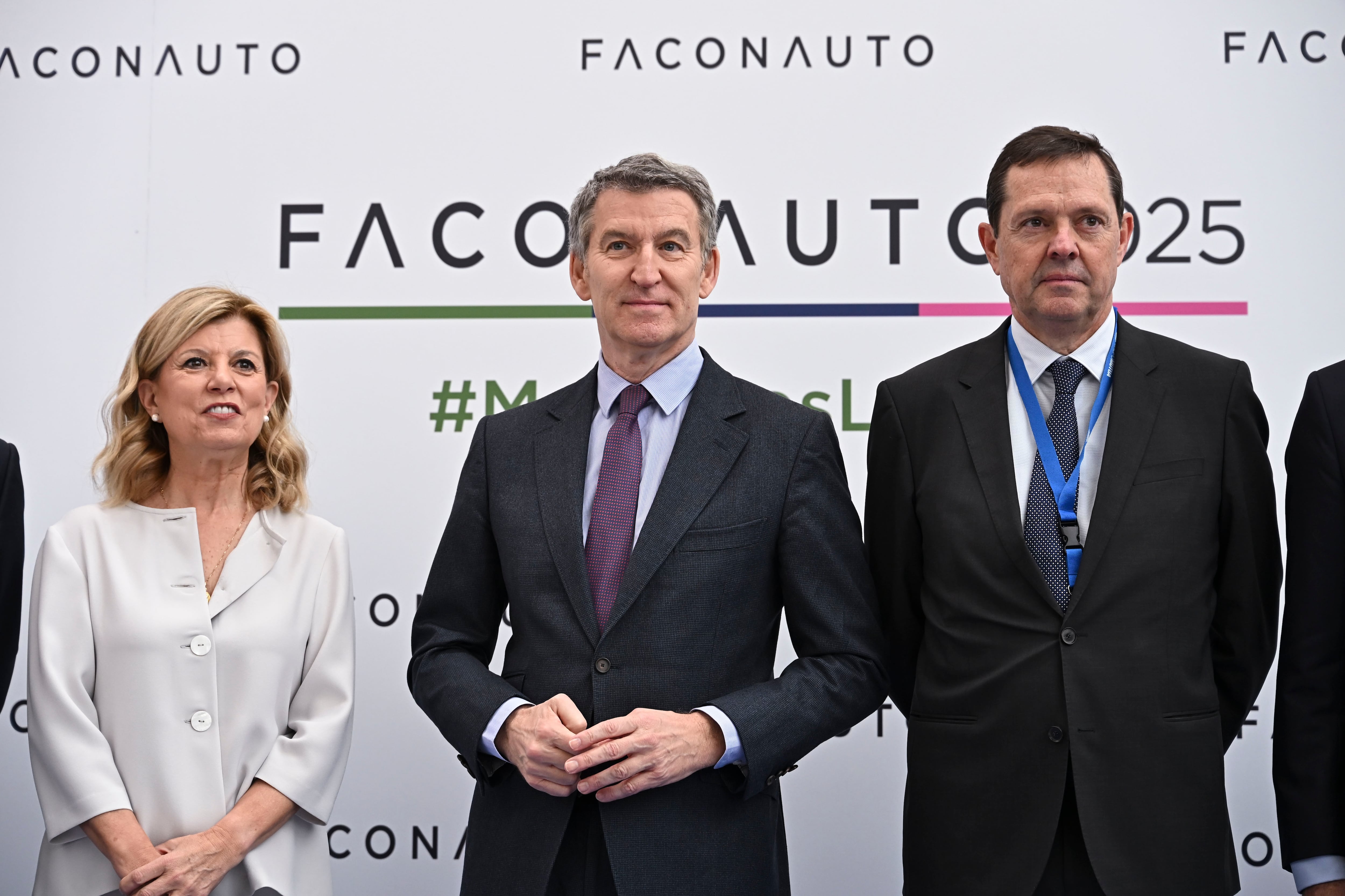 Feijóo declara el pacto de inmigración con Junts “la cesión más grave en la historia constitucional”