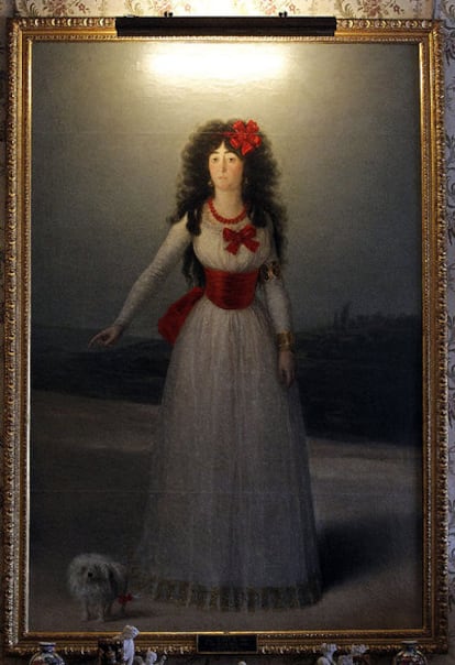 El célebre retrato de Cayetana de Alba, pintado por Goya.