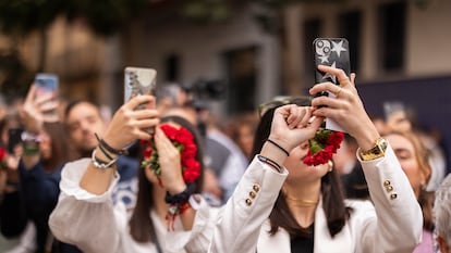 Espectadores de la Semana Santa de Málaga, este año.