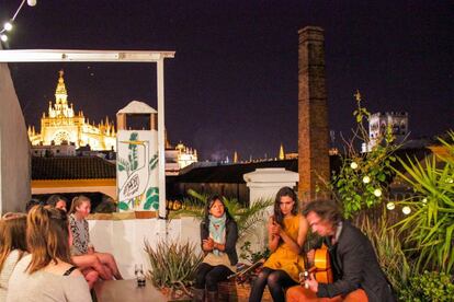 La banda Rooftop Hostel, en Sevilla.