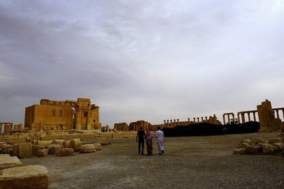 O diretor de Antiguidades e Museus da Síria, Maamun Abdelkarim, disse que a entrada dos jihadistas na parte monumental da histórica cidade é “um desastre para o mundo todo, não apenas para os sírios”. Na imagem, turistas no Templo de Bel em outubro de 2010.