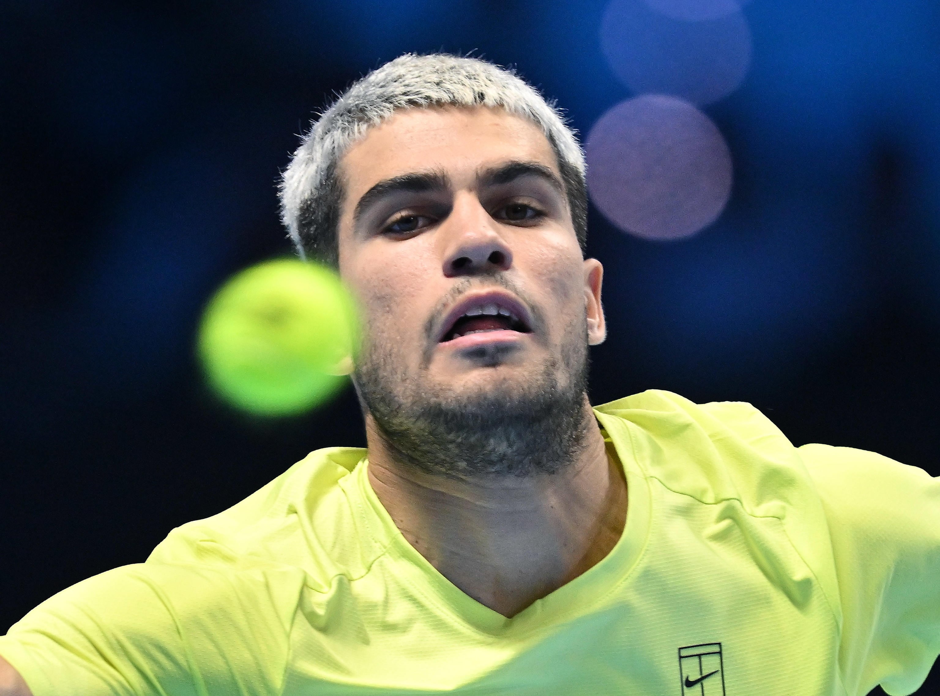 Alcaraz esclude la Coppa Davis per infortunio muscolare