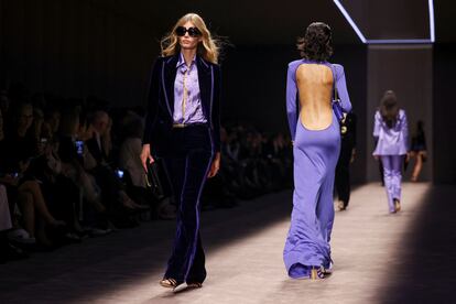 Desfile de la propuesta para la próxima primavera de Tom Ford, la primera colección de Peter Hawkings para la firma, en la semana de la moda de Milán, en 21 de septiembre de 2023.