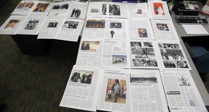 Las páginas de la edición especial en la redacción de EL PAÍS.