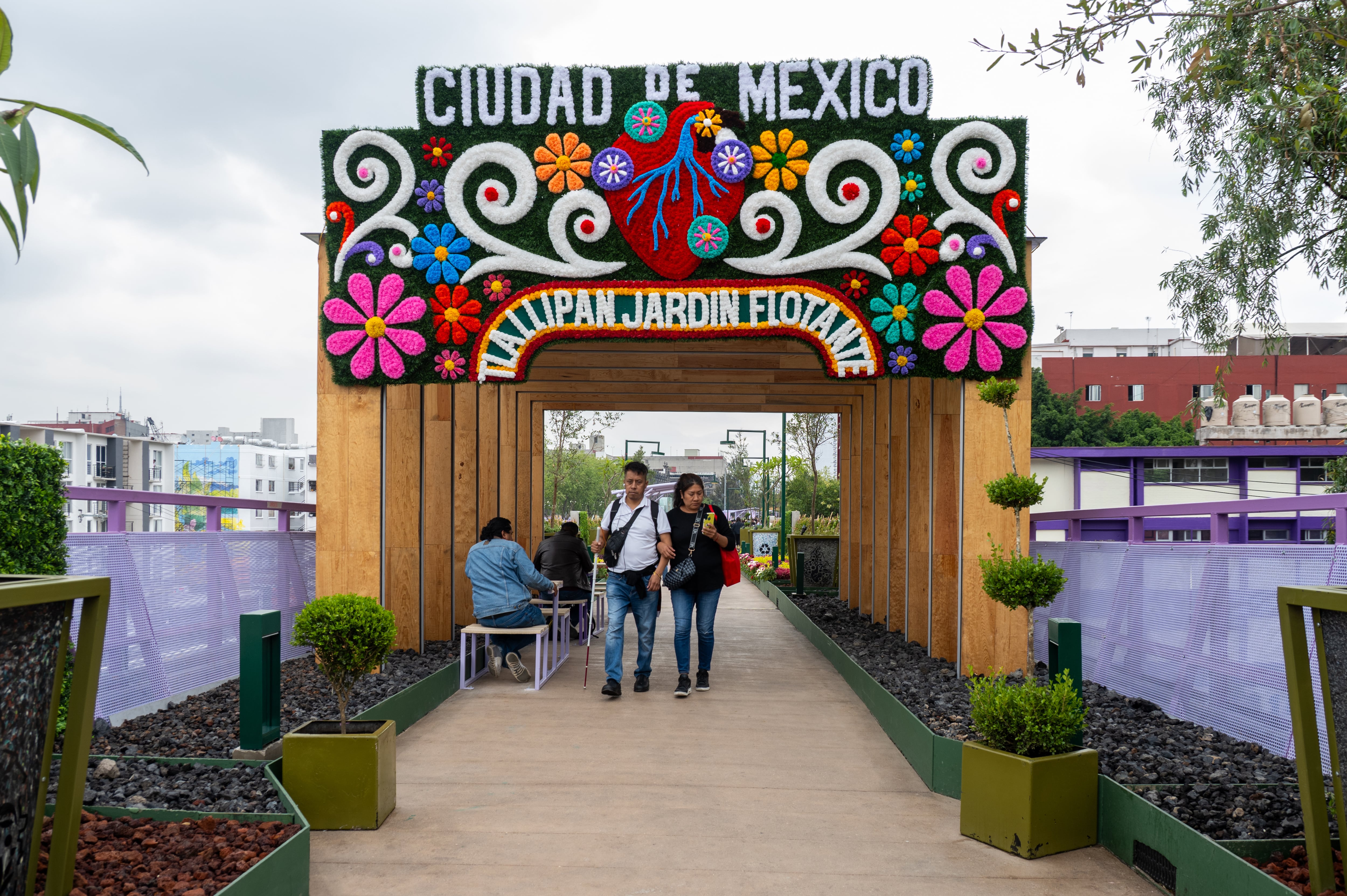 Un paseo por el jardín de la calzada elevada de Tlalpan: “Vi