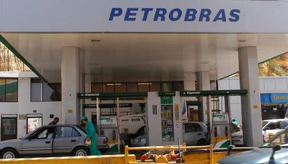 Posto de gasolina com combustível da estatal brasileira.