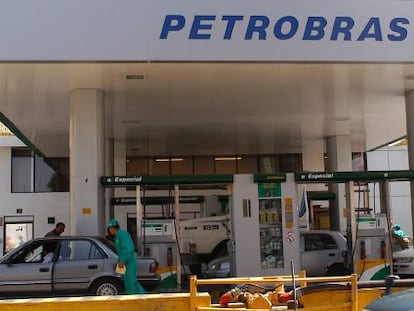 Posto de gasolina com combustível da estatal brasileira.