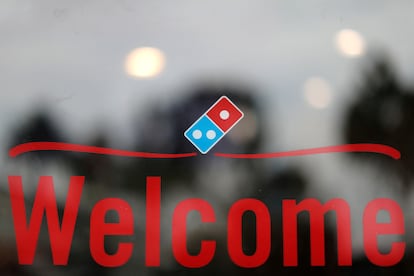 Un restaurante de Domino's Pizza.