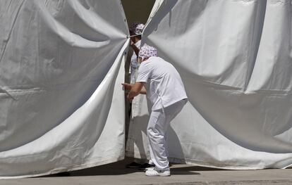 El Recinto Ferial de Torrejón de Ardoz, este miércoles, preparado para las pruebas masivas de coronavirus.