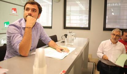 Alberto Garzón, líder de IU, en una reunión de su partido el pasado 5 de junio.