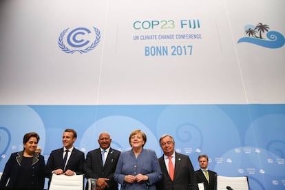 Patricia Espinosa,  Emmanuel Macron, Frank Bainimarama y Antonio Guterres  durante la Cumbre del Clima en Bonn (Alemania).