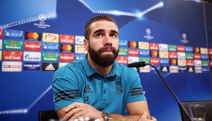 Dani Carvajal, durante la rueda de prensa en Dortmund.