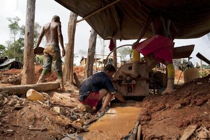 Un asentamiento de miner&iacute;a ilegal en Tumeremo, en 2010. 