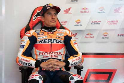 Marc Márquez, este viernes en el box de Honda durante los entrenamientos del GP de Mugello (Italia).