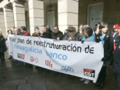 Protesta sindical ante el plan de ajuste de Novagalicia.