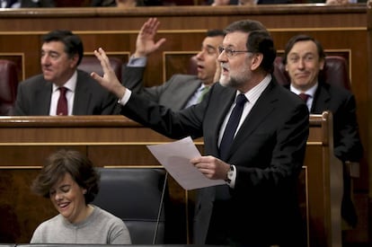El presidente del Gobierno, Mariano Rajoy, durante la sesión de control al Gobierno en el Congreso, el pasado