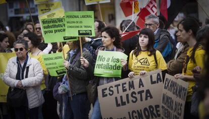 Protesta del profesorado en Barcelona contra los recortes