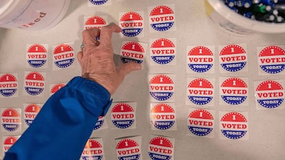 Voting stickers at a Missouri polling place in October 2022.
