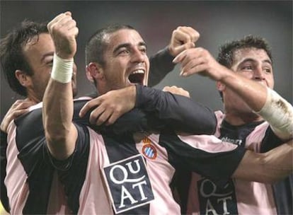 Pandiani celebra el segundo gol contra el Ajax