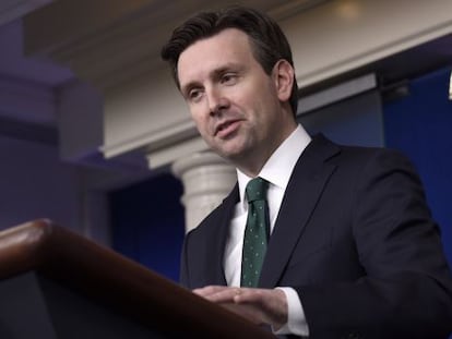 El portavoz de la Casa Blanca Josh Earnest.