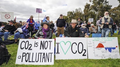 Una manifestación negacionista en Canberra, Australia