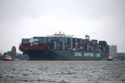 Un barco contenedor de la compañía China Shipping Group