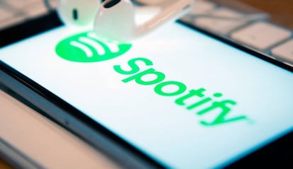 Logo Spotify en pantalla