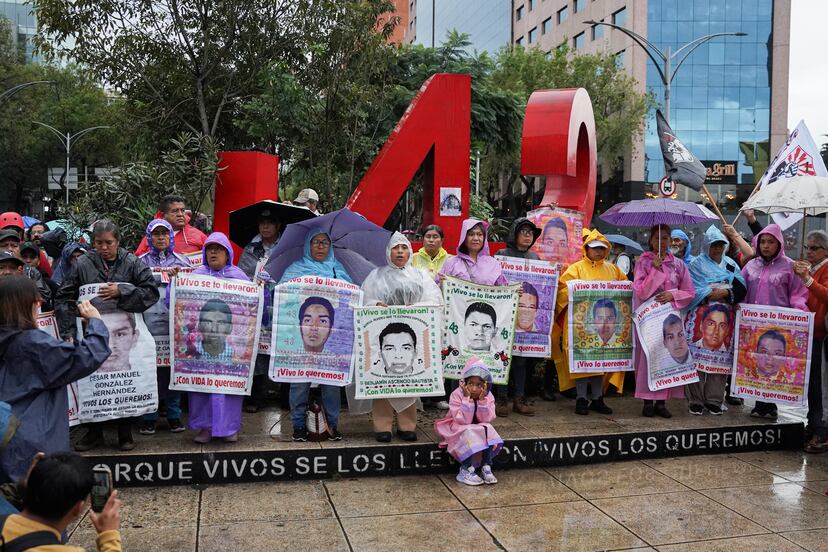 La marcha por los 11 años de la desaparición de los 43 normalistas de ...