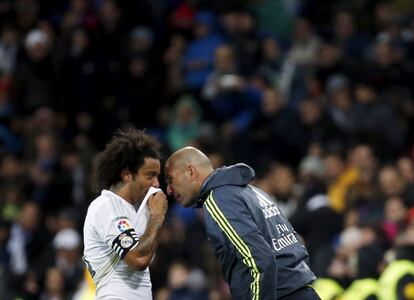 Marcelo y Zidane durante el partido contra el Deportivo