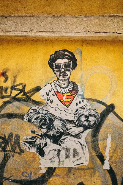 Grafiti dedicado a Peggy Guggenheim en las cercanías de su museo.