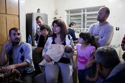 Fam&iacute;lia s&iacute;ria refugiada divide casa em S&atilde;o Paulo.