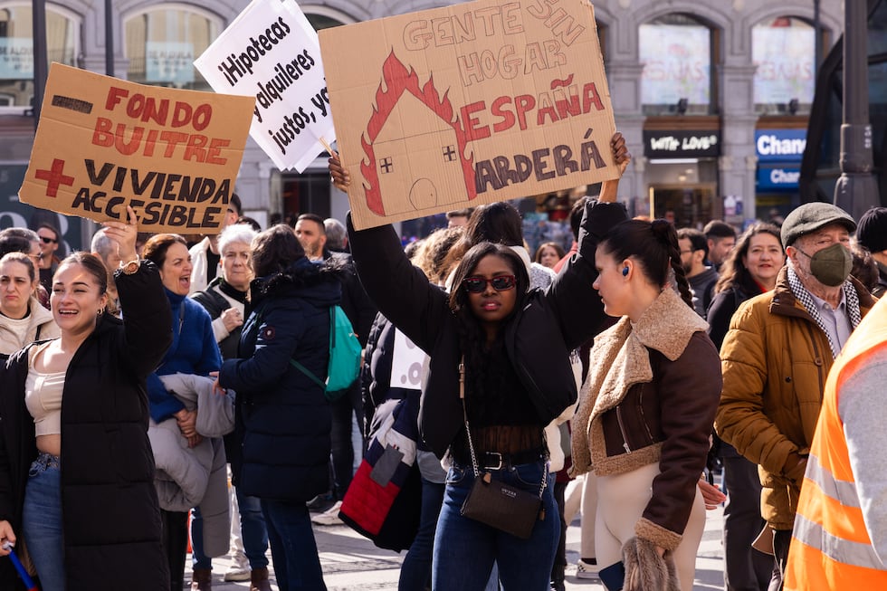 Una nueva protesta por la vivienda recorre el centro de Madrid: “No es ...