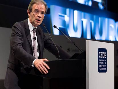 El presidente de Caixabank, Jordi Gual, en el Congreso de Directivos CEDE