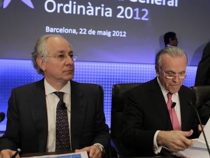 El director General de La Caixa, Juan Mar&iacute;a Nin (i) y el presidente de La Caixa, Isidre Fain&eacute; (d), durante la asamblea general ordinaria celebrada en Barcelona. 