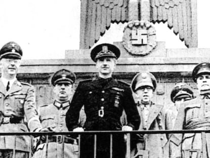 Serrano Suñer (centro) junto a Himmler (izquierda), jeefe de la Gestapo y de las SS y ministro del Interior de la Alemania nazi.