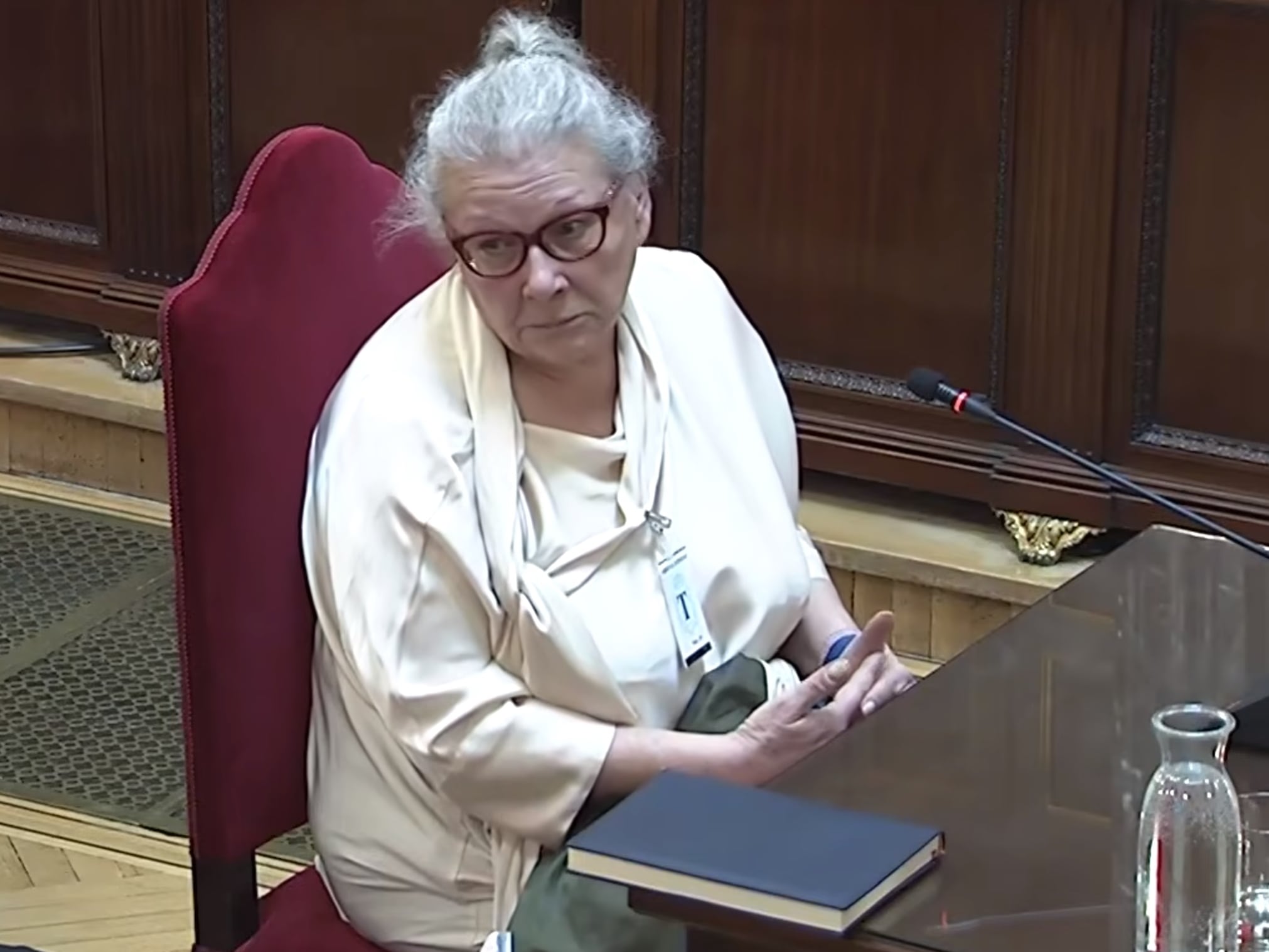 Instrucciones para llevar bolsas de dinero a Ferraz