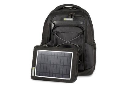 <strong>ES UN PANEL SOLAR</strong></br>La SunnyBAG lleva un sistema que integra un panel solar flexible en una mochila y sirve como batería portátil. Pesa menos de 200 gramos, tiene una potencia de salida de 6,2 vatios y permite almacenar entre 4.000 y 6.000 mAh como máximo. Es resistente al agua e indicado para actividades como senderismo, escalada, excursiones, ciclismo, camping, etc. Está disponible en varios formatos: mochila, maletín, bandolera... <strong>Precio:</strong> Entre 59 y 229 € dependiendo del formato, más gastos de envío. <strong>Web: </strong><a href="http://www.sunnybag.at" target="_blank">www.sunnybag.at</a>