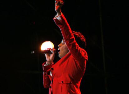 Macy Gray, durante su actuación de anoche en el Conde Duque.