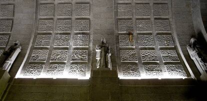 La bas&iacute;lica donde se encuentran las tumbas de Franco y De Rivera.