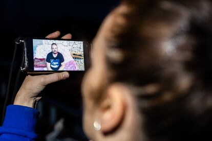 Sara Prieto with a photo of her boyfriend, Eduardo Rial Padín.