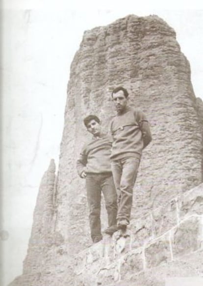 Jesús Ibarzo (izquierda) junto a Ursi Abajo, en los Mallos de Riglos.