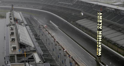 Vista del circuito de Indianápolis un día de lluvia.