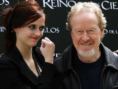 Ridley Scott y la actriz Eva Green, ayer en Madrid.