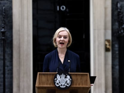 Liz Truss anuncia su dimisión como primera ministra del Reino Unido el pasado 20 de octubre.