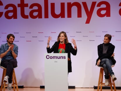 La diputada Jéssica Albiach, junto con Ernest Urtasun y Jaume Asens en un acto del partido.