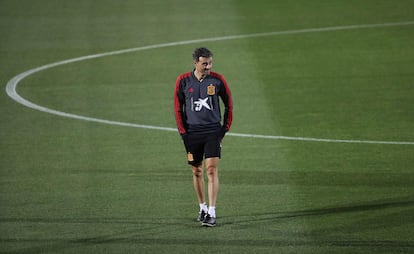 Luis Enrique, durante un entrenamiento de la selección española en Las Rozas.