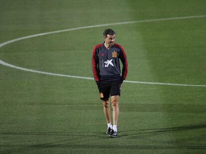 Luis Enrique, durante un entrenamiento de la selección española en Las Rozas.