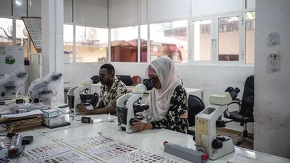 Laboratorio del Centro Nacional de Malaria de Comoras en la ciudad de Moroni, el pasado 27 de marzo.